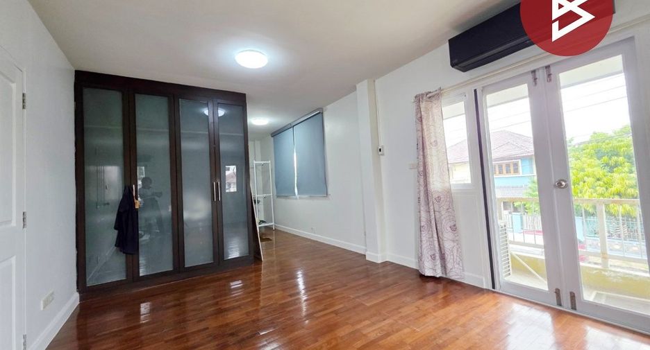 Casa en venta de 3 habitaciones en Nong Chok, Bangkok