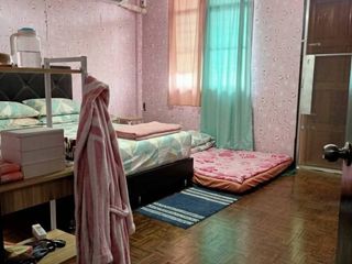 Reihenhaus zum Kauf mit 3 Zimmer in Krathum Baen, Samut Sakhon