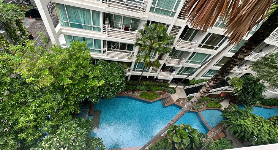 À louer 3 chambres condo à Khlong Toei, Bangkok