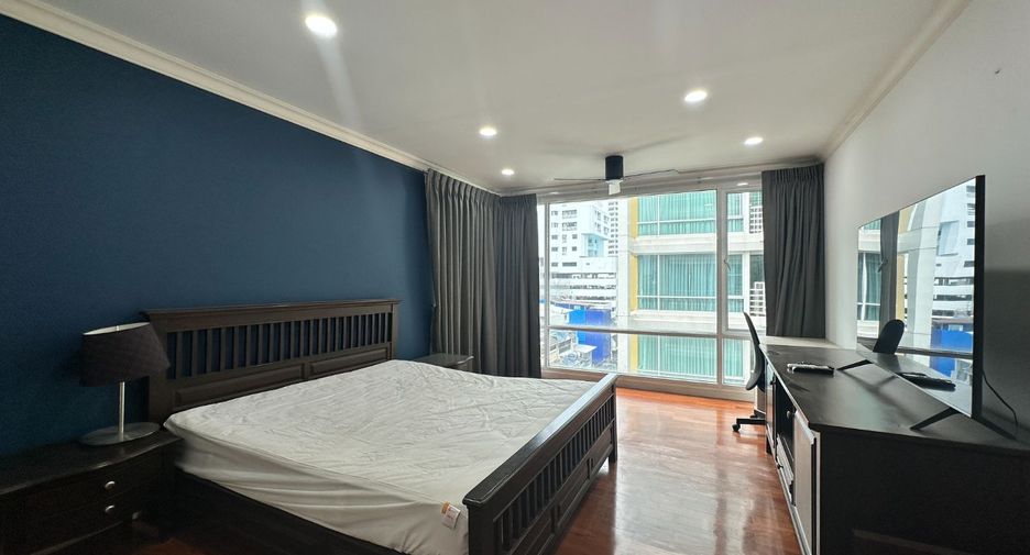 À louer 3 chambres condo à Khlong Toei, Bangkok