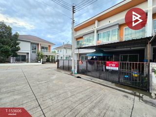 Casa adosada en venta de 3 habitaciones en Mueang Nakhon Pathom, Nakhon Pathom