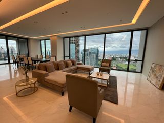 Condo en venta de 4 habitaciones en Pathum Wan, Bangkok