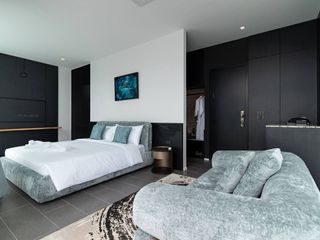 À louer 8 chambres villa à Na Jomtien, Pattaya