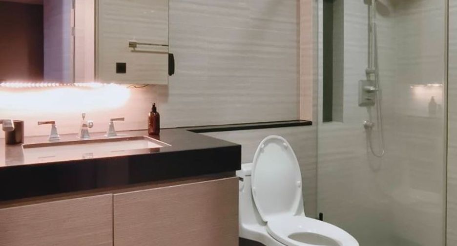 Condo en alquiler de 2 habitaciones en Pathum Wan, Bangkok