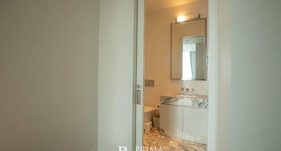 Condo en venta de 3 habitaciones en Sathon, Bangkok