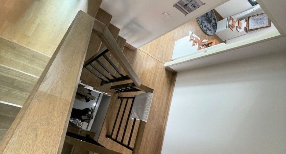 Casa adosada en venta de 3 habitaciones en Phra Pradaeng, Samut Prakan