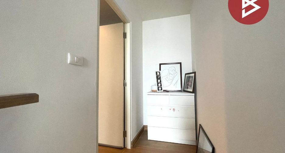 Casa adosada en venta de 3 habitaciones en Phra Pradaeng, Samut Prakan