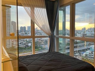 For sale 2 bedrooms condo in Khlong San, Bangkok