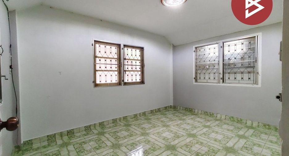 For sale 2 bedrooms townhouse in Mueang Nakhon Pathom, Nakhon Pathom