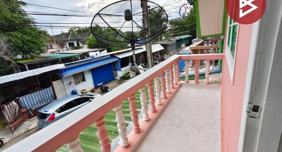 For sale 2 bedrooms townhouse in Mueang Nakhon Pathom, Nakhon Pathom