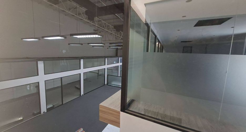 For rent retail Space in Sathon, Bangkok