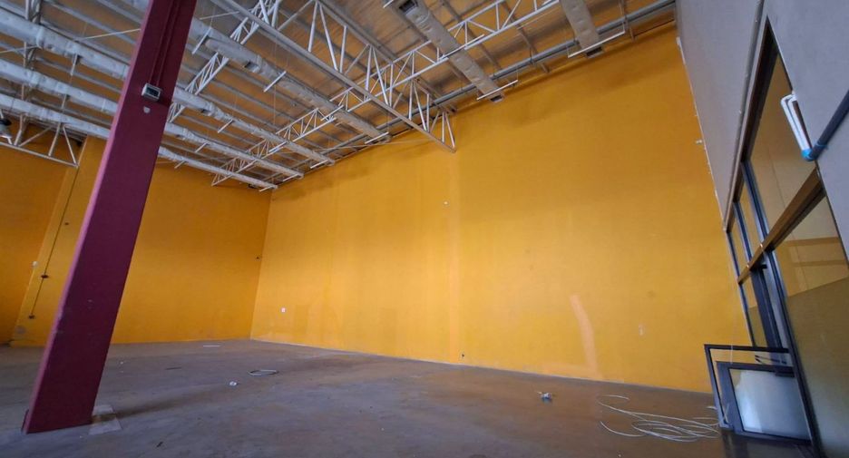 For rent retail Space in Sathon, Bangkok