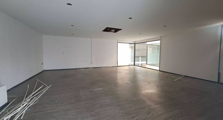 For rent retail Space in Sathon, Bangkok