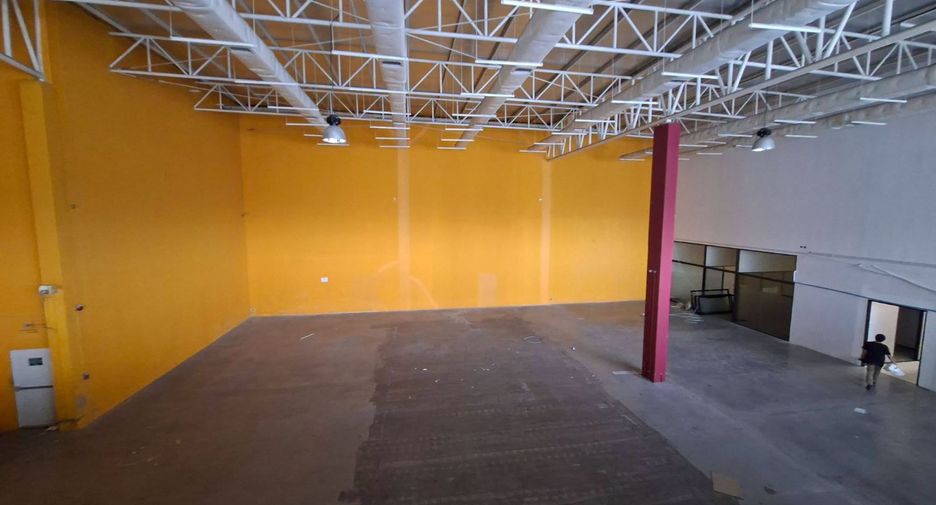 For rent retail Space in Sathon, Bangkok