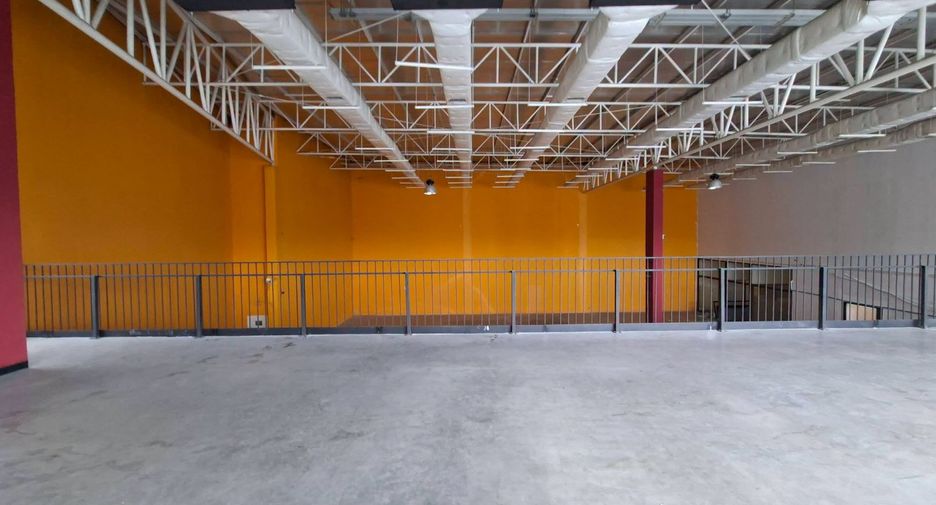 For rent retail Space in Sathon, Bangkok
