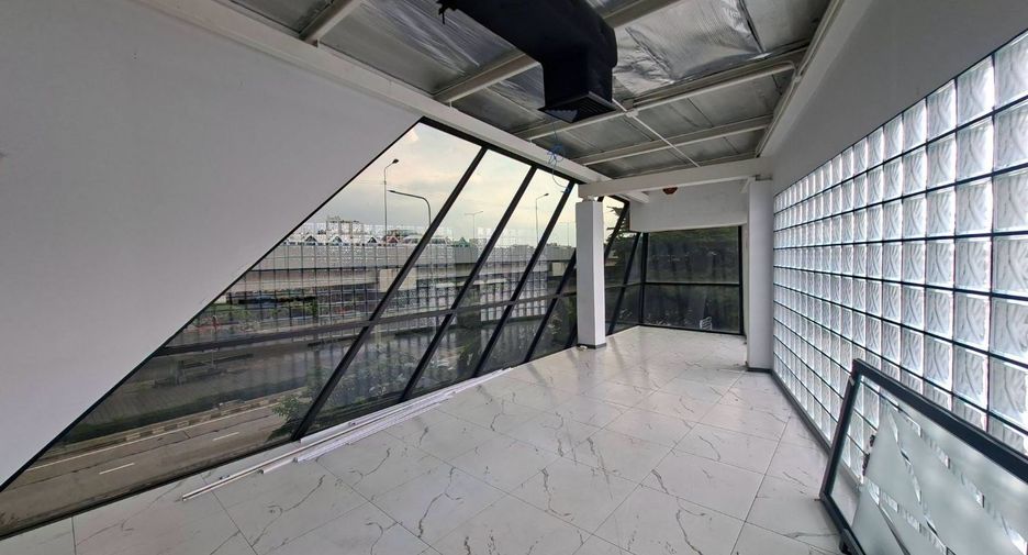 For rent retail Space in Sathon, Bangkok