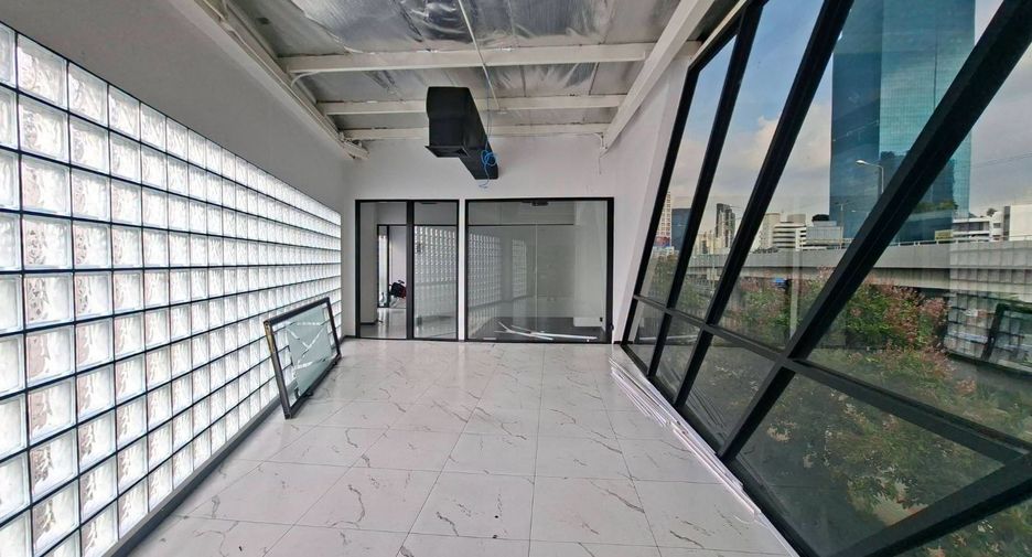 For rent retail Space in Sathon, Bangkok
