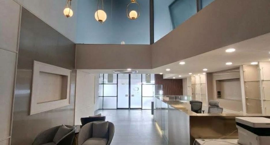 For rent retail Space in Sathon, Bangkok
