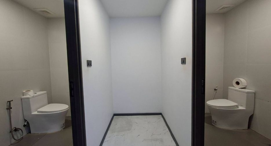 For rent retail Space in Sathon, Bangkok