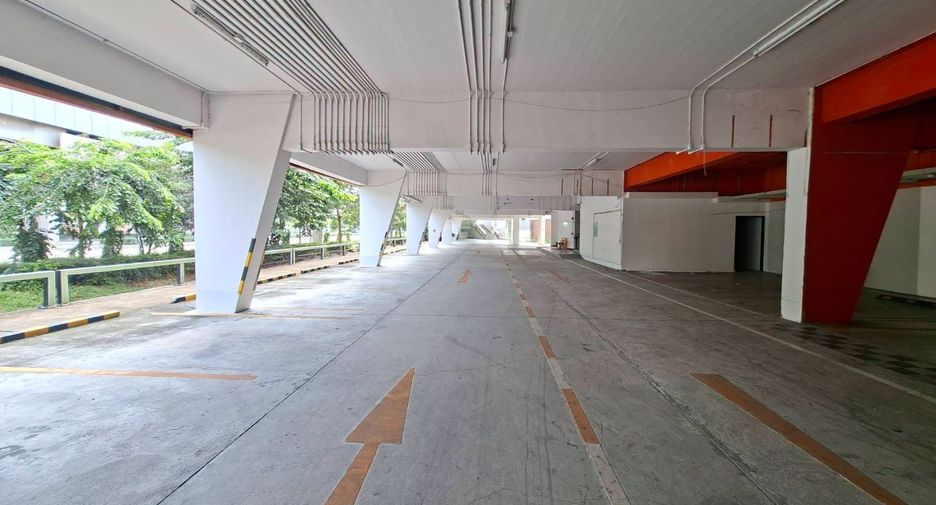 For rent retail Space in Sathon, Bangkok