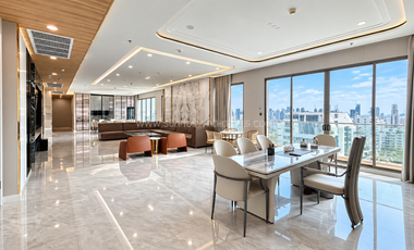 For sale 4 bedrooms condo in Watthana, Bangkok