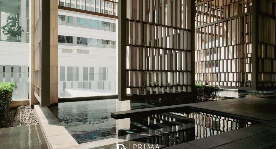 For sale 2 bedrooms condo in Khlong Toei, Bangkok