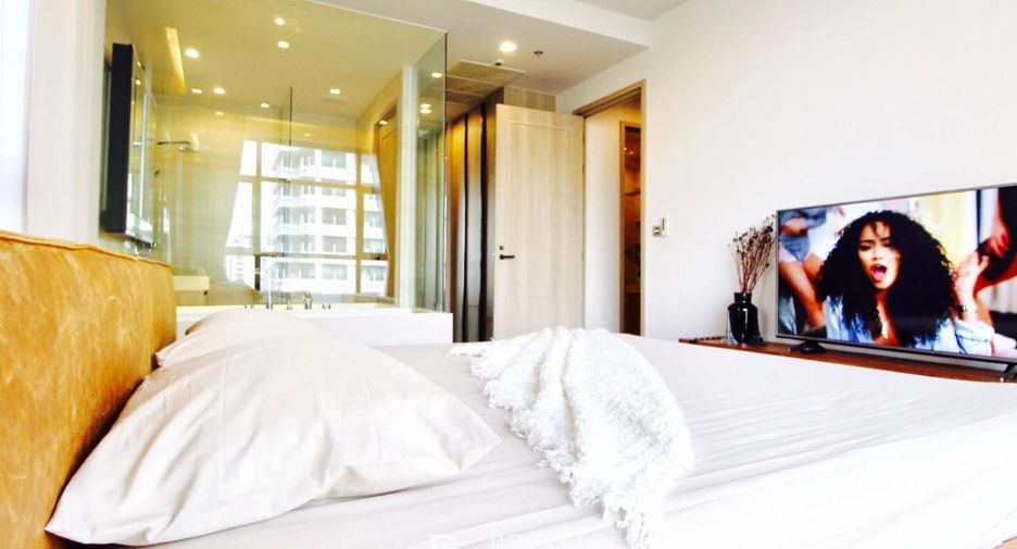 For sale 2 bedrooms condo in Khlong Toei, Bangkok