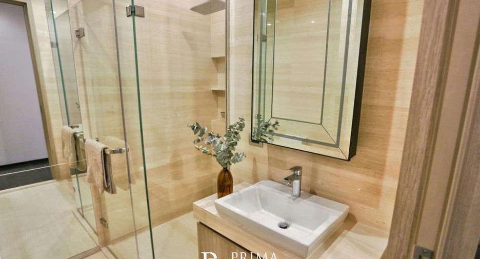 For sale 2 bedrooms condo in Khlong Toei, Bangkok