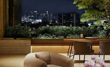 For sale 3 bedrooms condo in Yan Nawa, Bangkok
