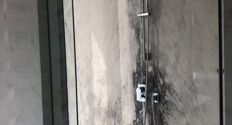 Wohnung zum Kauf mit 1 Zimmer in Pathum Wan, Bangkok