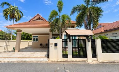 Haus zur Miete mit 3 Zimmer in Bang Lamung, Chonburi