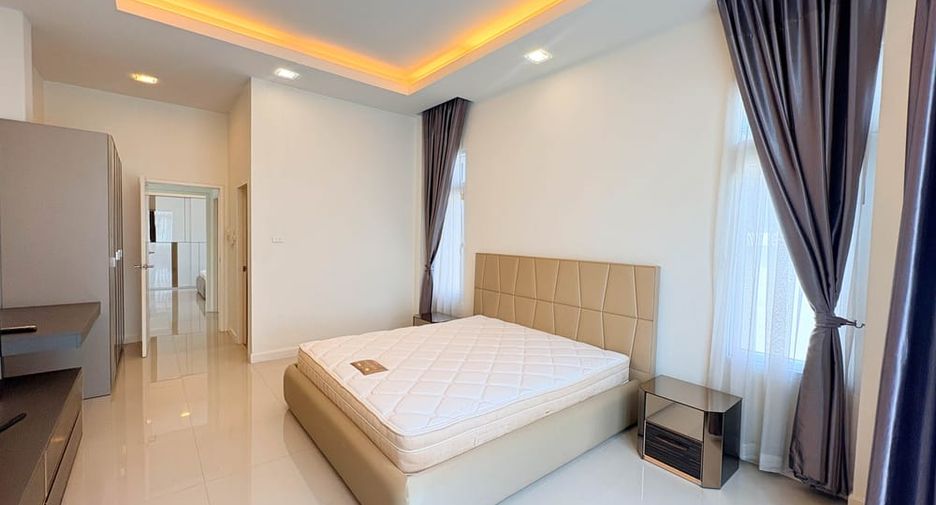 Haus zur Miete mit 3 Zimmer in Bang Lamung, Chonburi
