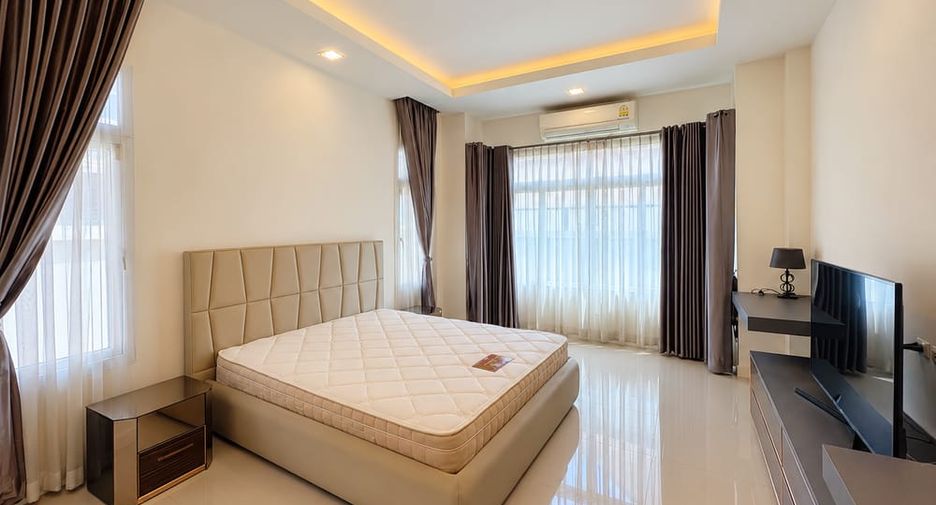 Haus zur Miete mit 3 Zimmer in Bang Lamung, Chonburi