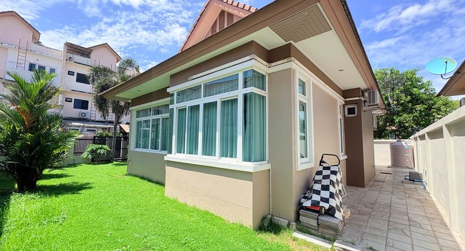 Haus zur Miete mit 3 Zimmer in Bang Lamung, Chonburi