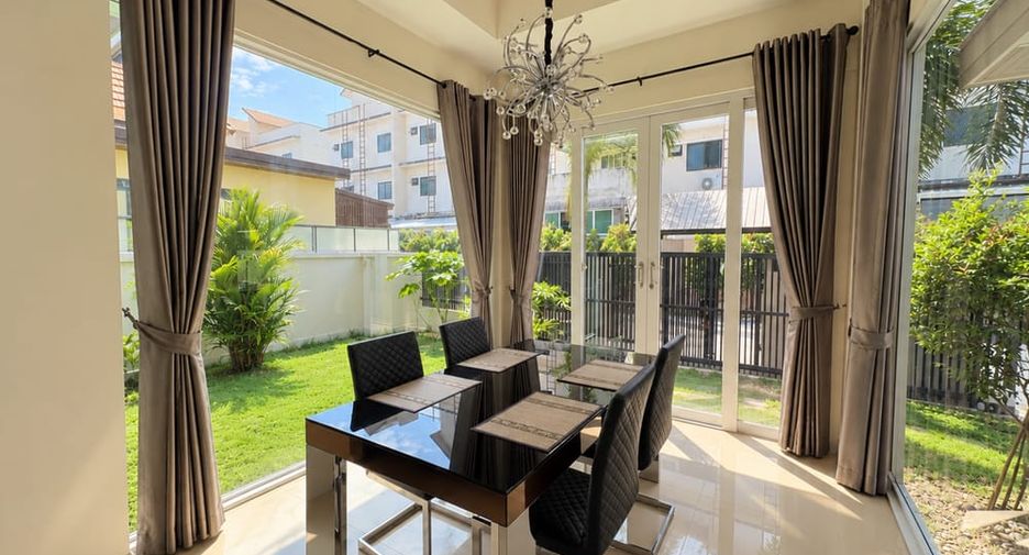 Haus zur Miete mit 3 Zimmer in Bang Lamung, Chonburi