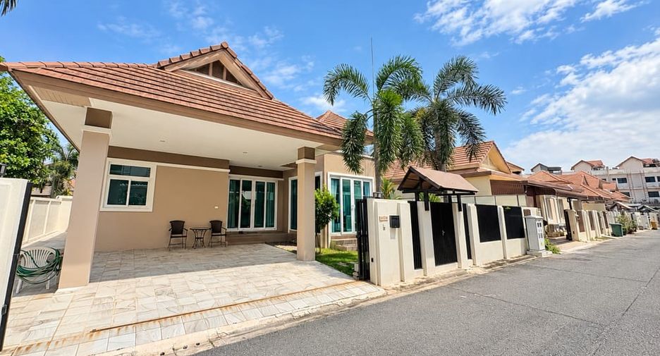 Haus zur Miete mit 3 Zimmer in Bang Lamung, Chonburi
