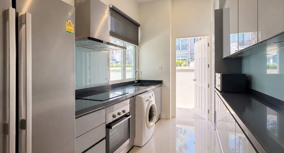 Haus zur Miete mit 3 Zimmer in Bang Lamung, Chonburi