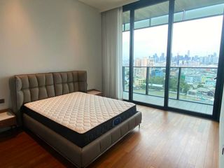 For rent 2 bedrooms condo in Khlong San, Bangkok