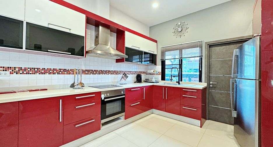 For rent 2 bedrooms villa in Huay Yai, Pattaya