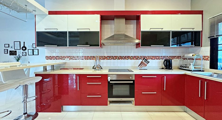For rent 2 bedrooms villa in Huay Yai, Pattaya