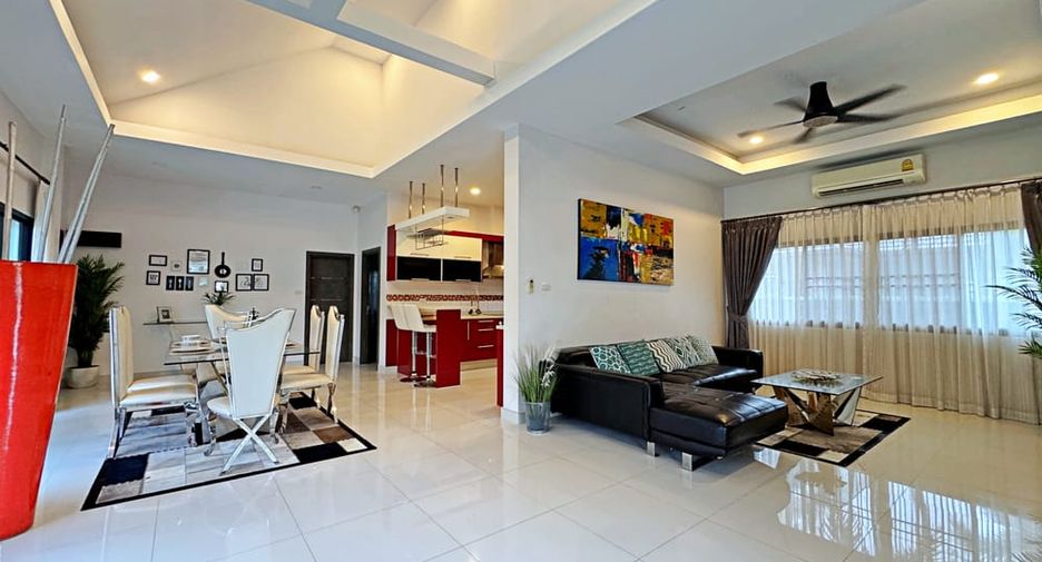 For rent 2 bedrooms villa in Huay Yai, Pattaya