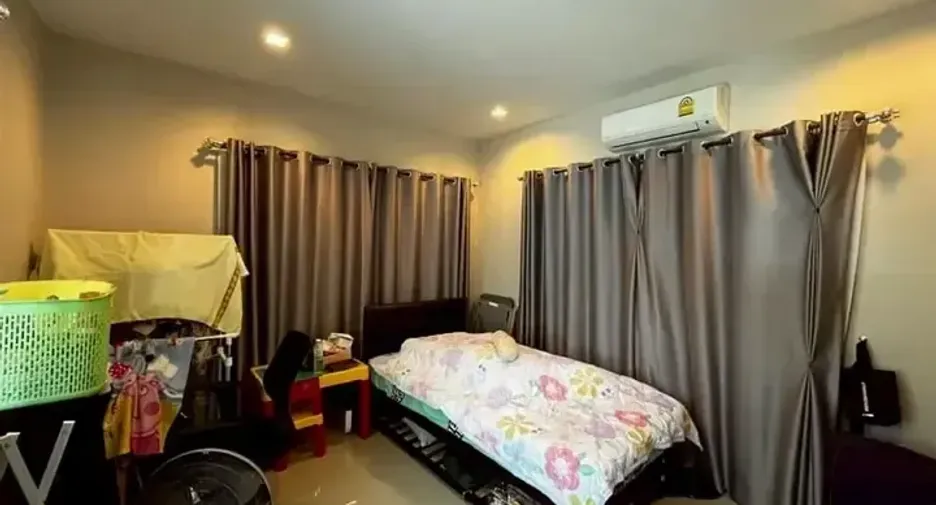 出租 4 卧室 独立屋 在 Bang Phli, Samut Prakan