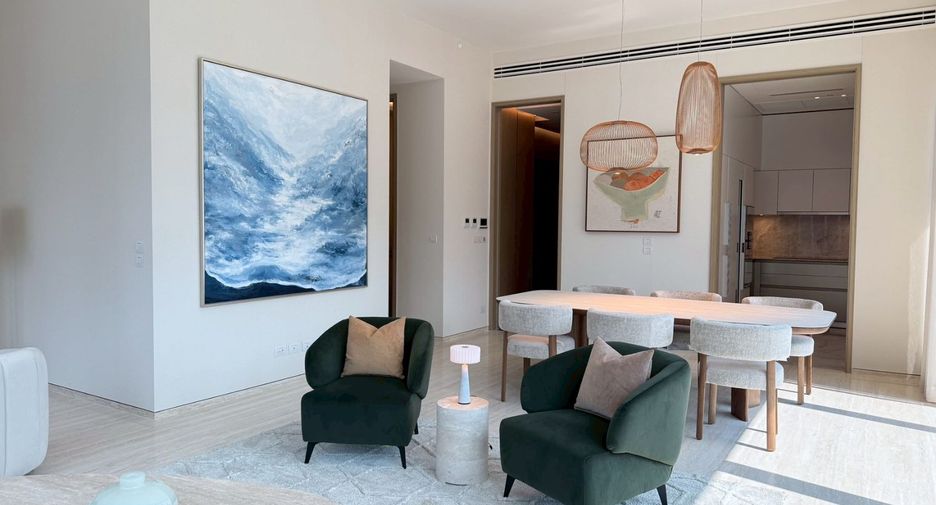 For rent 2 bedrooms condo in Pathum Wan, Bangkok