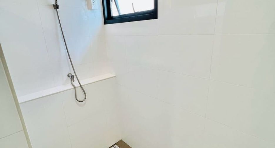 For sale 2 bedrooms townhouse in Bang Kapi, Bangkok