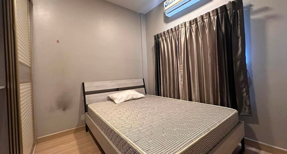 À louer 3 chambres maison à Bang Lamung, Chonburi