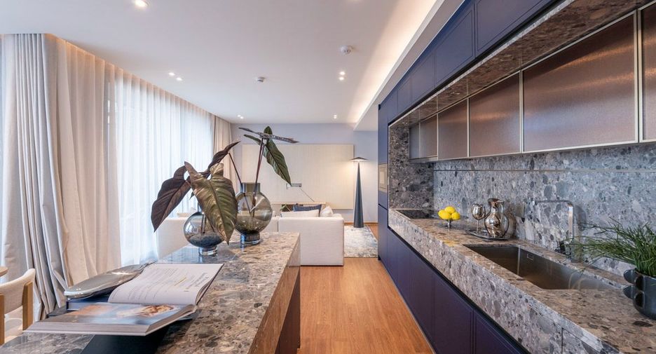 For rent 2 bedrooms condo in Khlong Toei, Bangkok