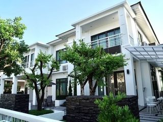 Casa en alquiler de 6 habitaciones en Lat Krabang, Bangkok