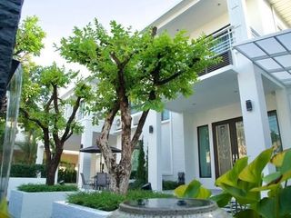 Casa en alquiler de 6 habitaciones en Lat Krabang, Bangkok