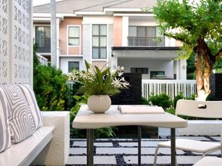 Casa en alquiler de 6 habitaciones en Lat Krabang, Bangkok