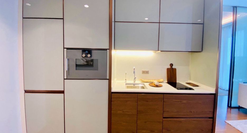 For rent 1 bed condo in Khlong Toei, Bangkok